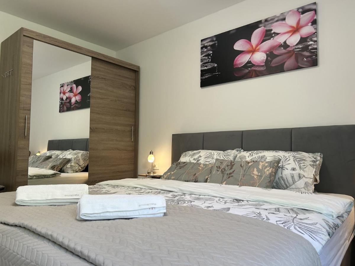 Apartment Toni Ловран Экстерьер фото